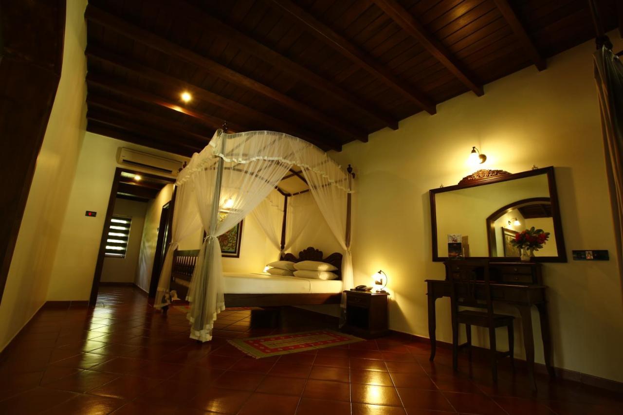 Palm Garden Village Hotel Anuradhapura Bagian luar foto